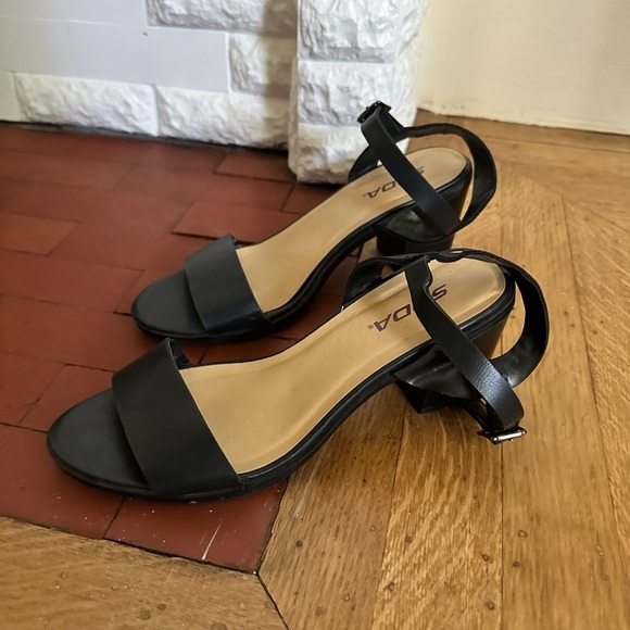 Black Ankle Strap Heels - Picture 1 of 3